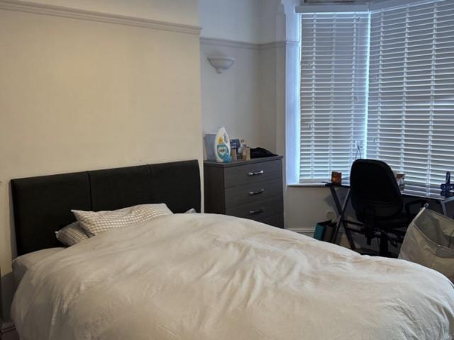 Room for rent in Elmfield, Leicestershire