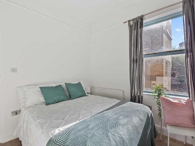 House for rent in London Borough of Lewisham, Greater London