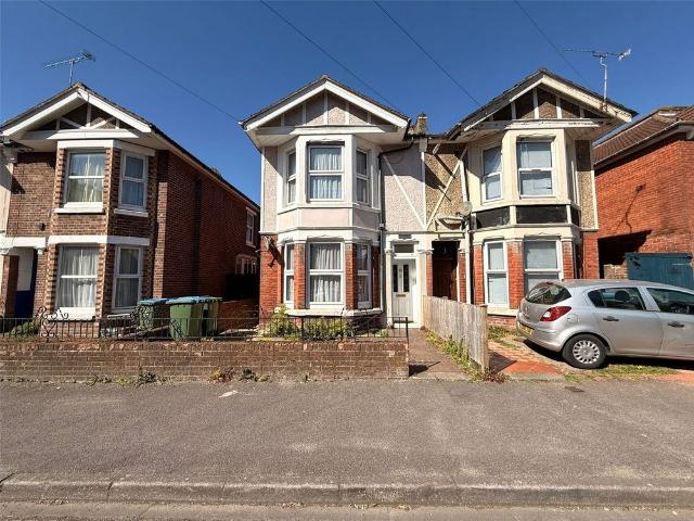 House for rent in The Polygon, City Of Southampton