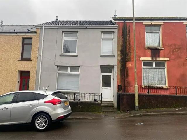 Apartment for rent in Troed-y-rhiw