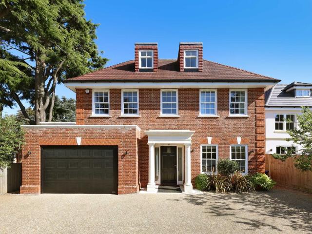 House for rent in Beaconsfield, Knotty Green