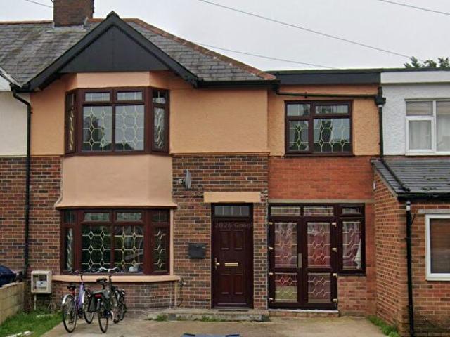 Apartment for rent in Cowley Marsh, The Slade