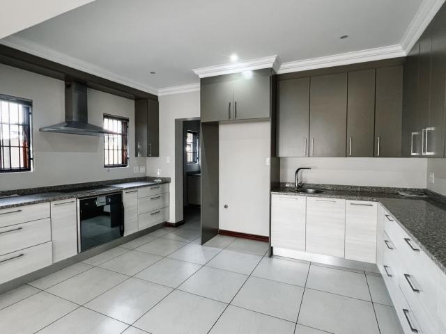 House for rent in Waterkloof, Gauteng