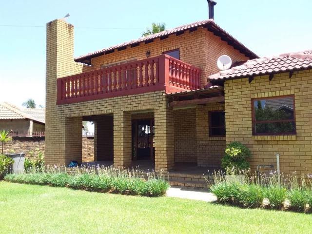 House for rent in Waterkloof, Gauteng