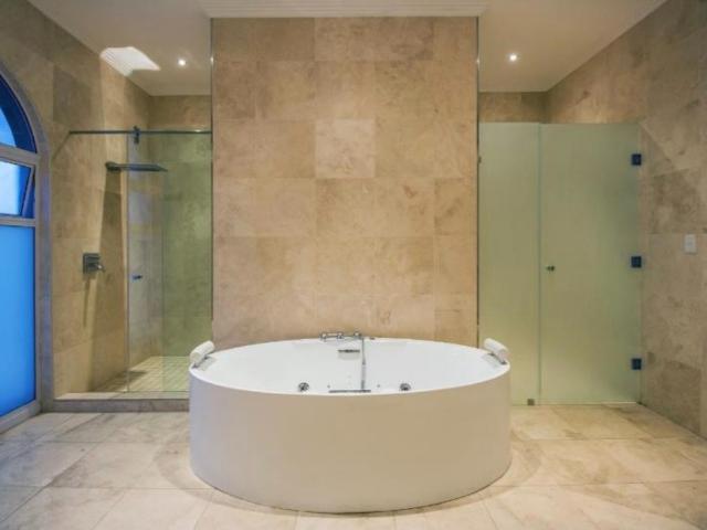 House for rent in Waterkloof, Gauteng