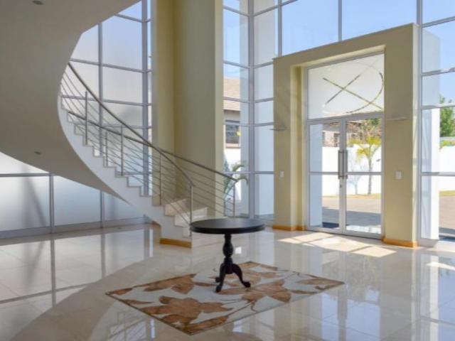 House for rent in Waterkloof, Gauteng