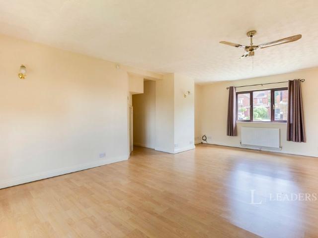 House for rent in Park Hill, Green Close