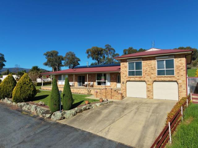 House for sale in Tumbarumba, Snowy Valleys Council