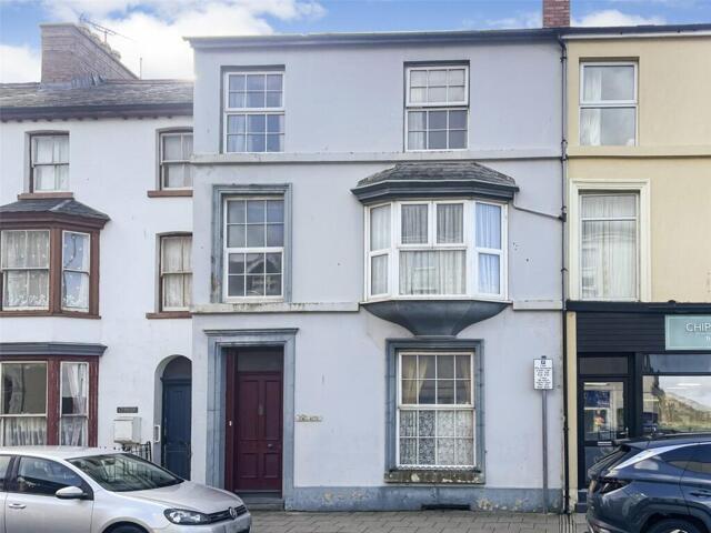 House for sale in Tywyn, Wales