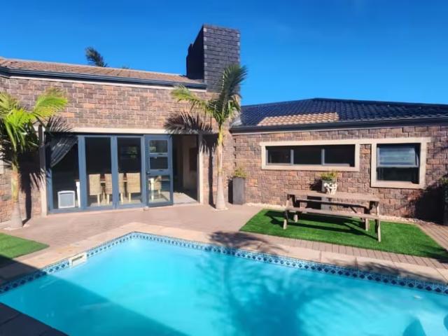 House for sale in Vredenburg, Saldanha Bay Local Municipality