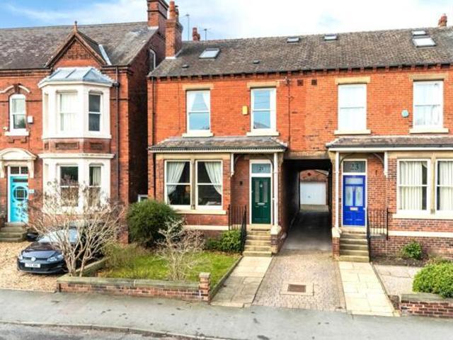 House for sale in Agbrigg, Heath