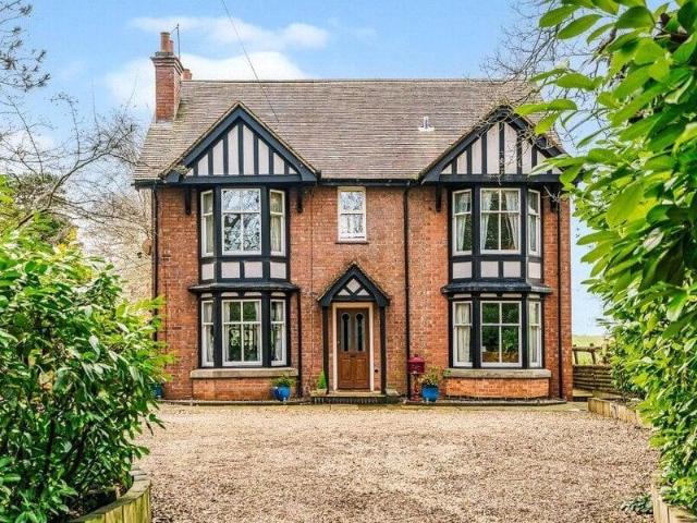 House for sale in Lye Green, Warwick