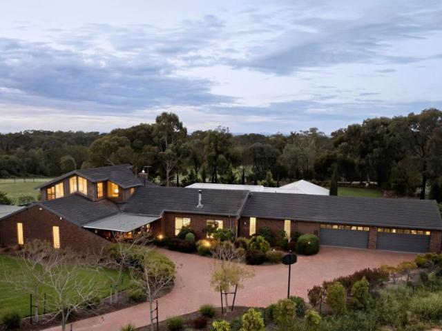 House for sale in Riverbend, Melbourne