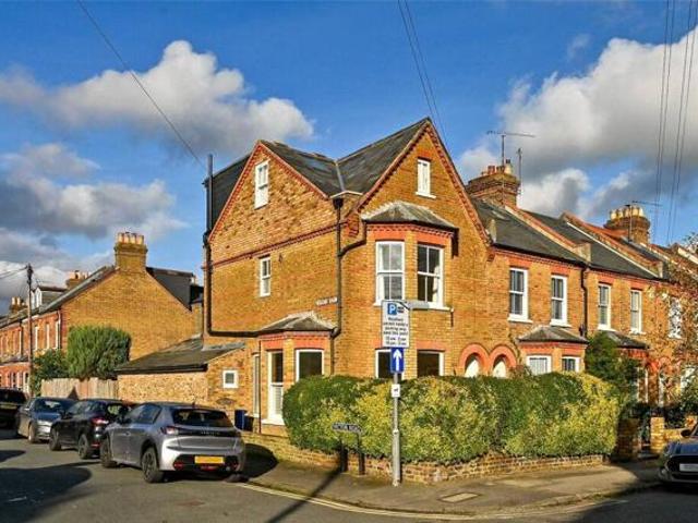 House for sale in Windsor, Clewer Within