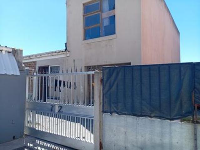 House for sale in Mitchells Plain, Western Cape