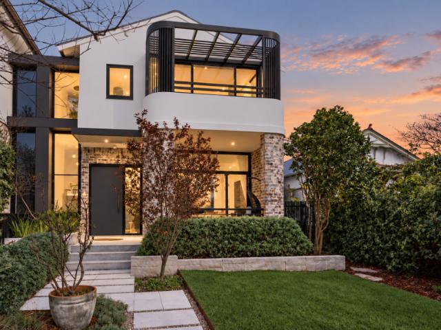 House for sale in Lower North Shore, Sydney
