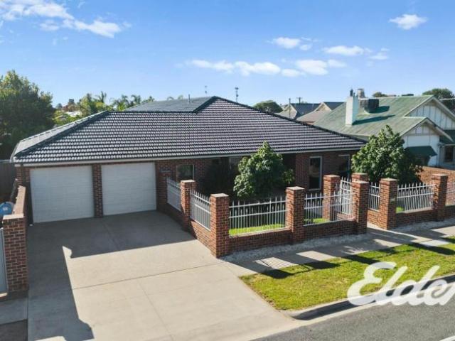 House for sale in Yarrawonga, Shire of Moira
