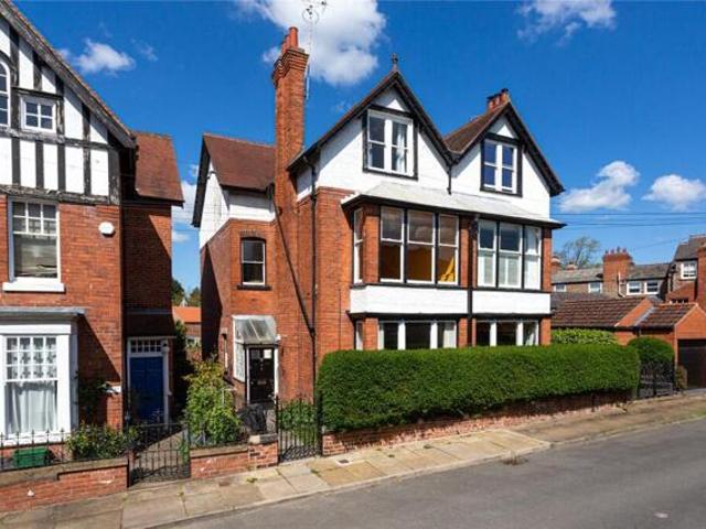 House for sale in High Field, York