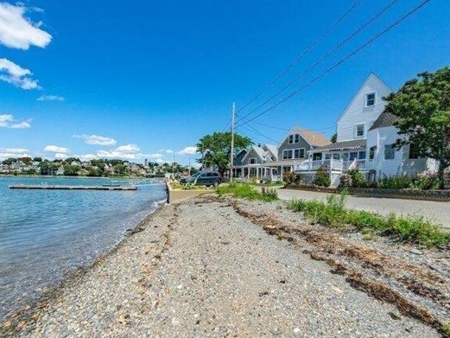 House for sale in Bayside, Hull