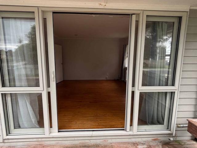 House for rent in Te Atatū Peninsula, Henderson-Massey