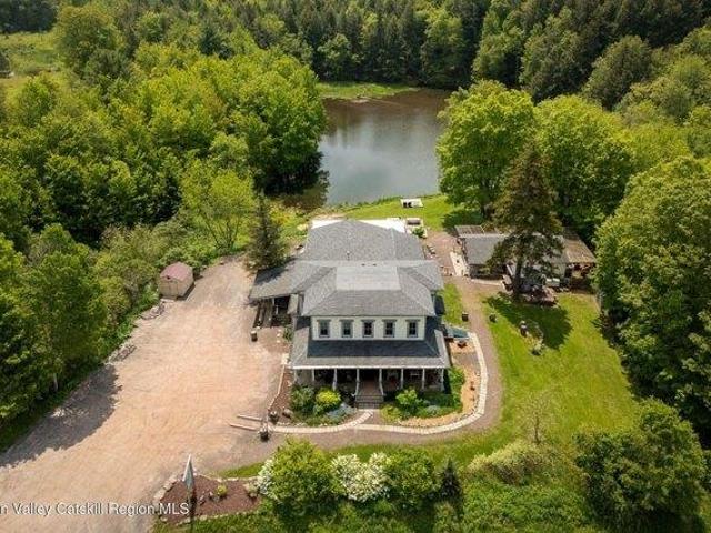 House for sale in Jefferson, New York