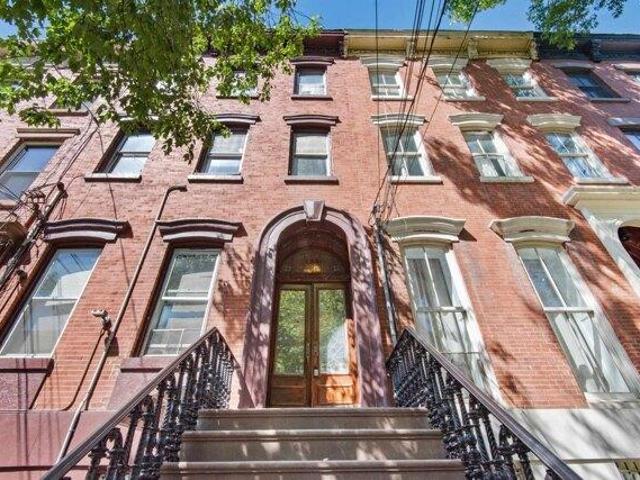 House for sale in Hudson, New Jersey