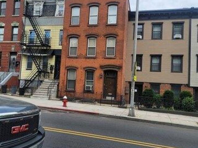 House for sale in Hudson, New Jersey