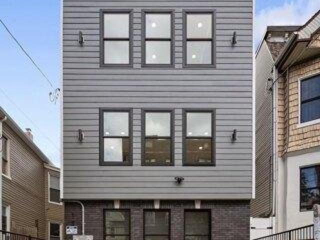 Condo for sale in Hudson, New Jersey
