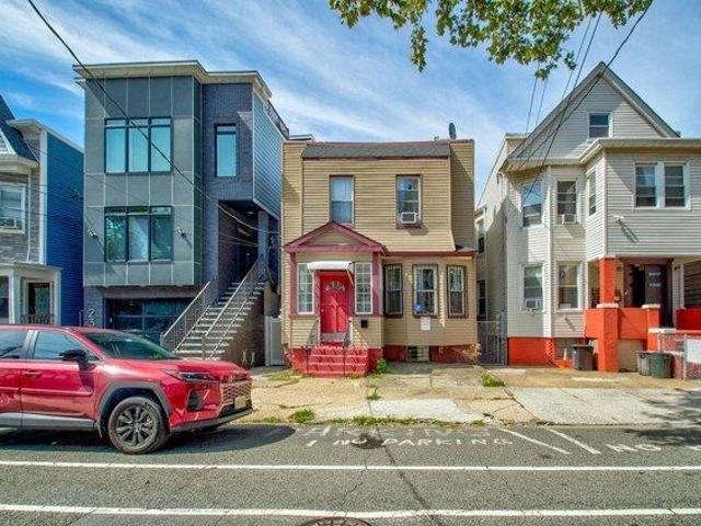 House for sale in Indian Square, Jersey City