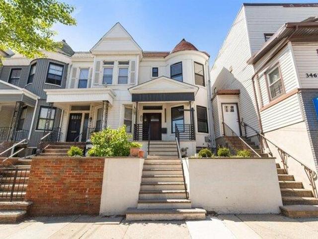 House for sale in Hudson, New Jersey