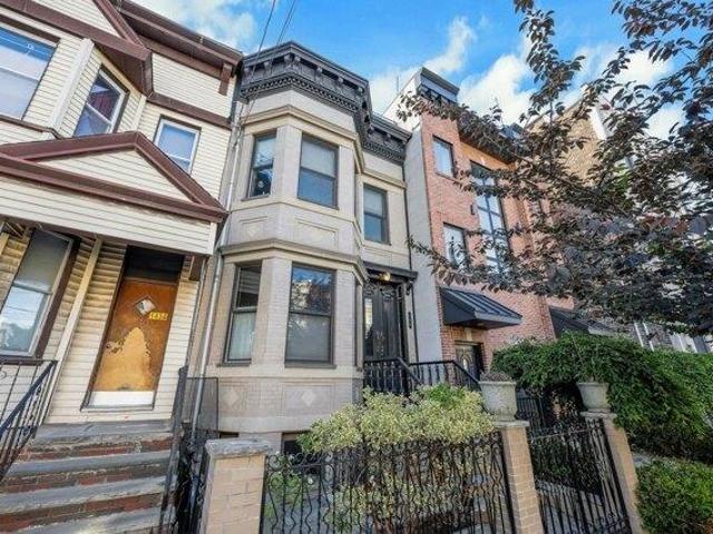 House for sale in Hudson, New Jersey