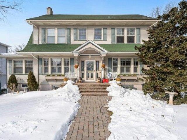 House for sale in Hudson, New Jersey