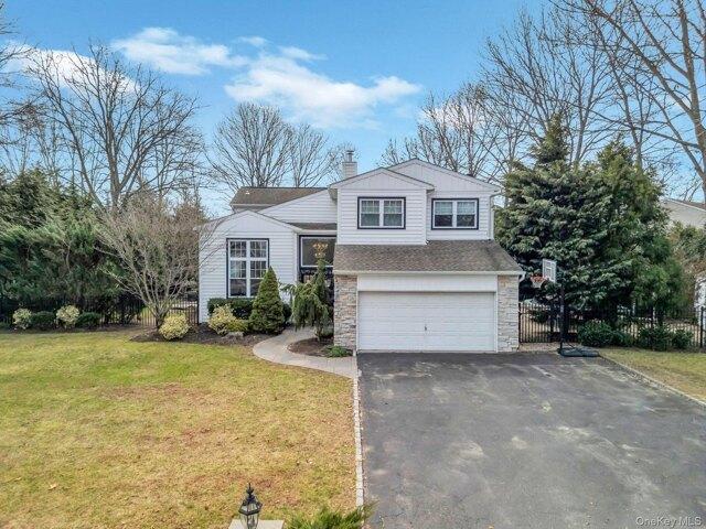 House for sale in Centereach, New York