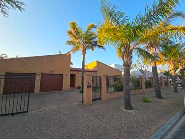 House for rent in Strand, Western Cape