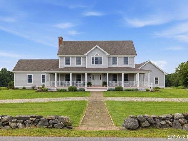 House for sale in Lebanon Green Historic District, Lebanon