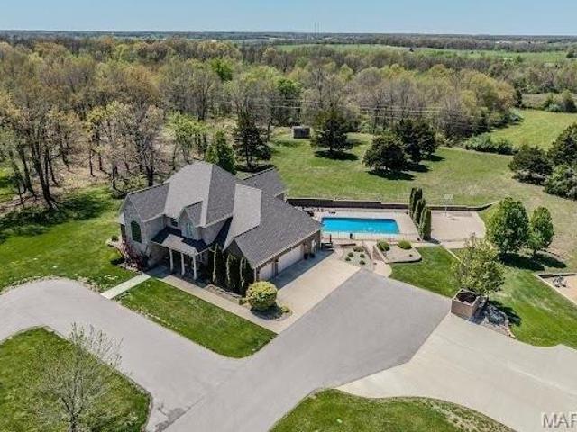 House for sale in Laclede, Missouri