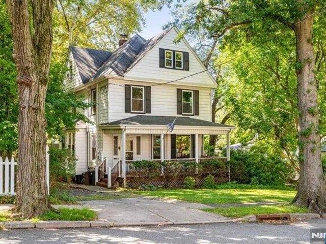 House for sale in Leonia, Bergen County