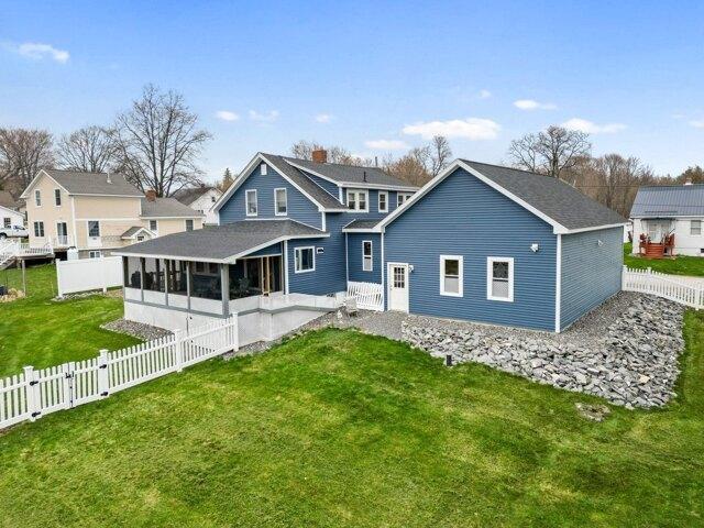 House for sale in Lincoln, Maine