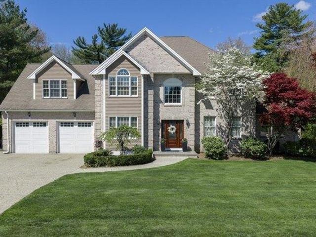 House for sale in Lincoln, Rhode Island