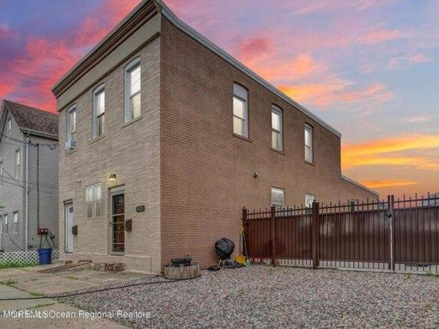 House for sale in Linden, New Jersey