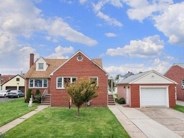 House for sale in Linden, New Jersey