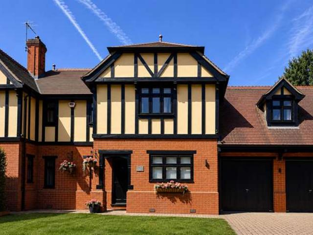 Farm for sale in Eversley, Hart