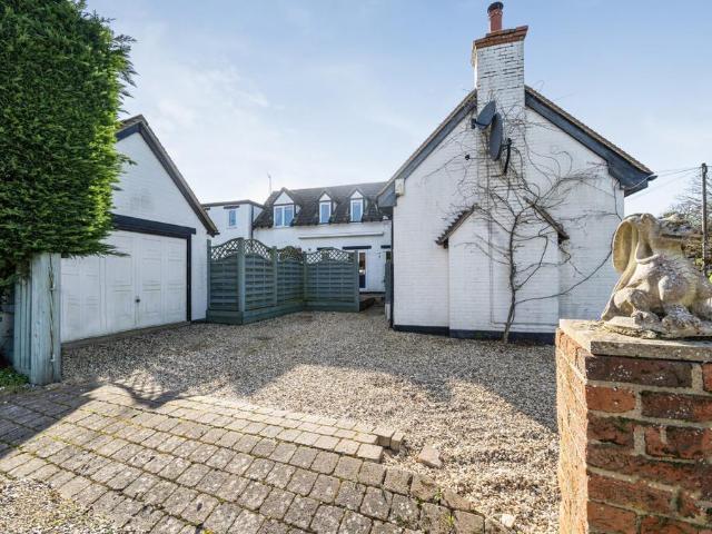 House for sale in Dromore, Oxfordshire