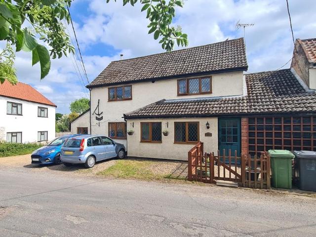House for sale in Comers, Norfolk