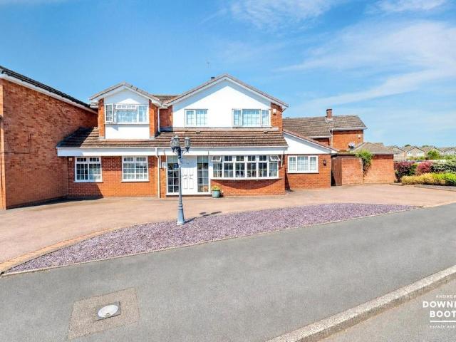 House for sale in Aldridge, West Midlands