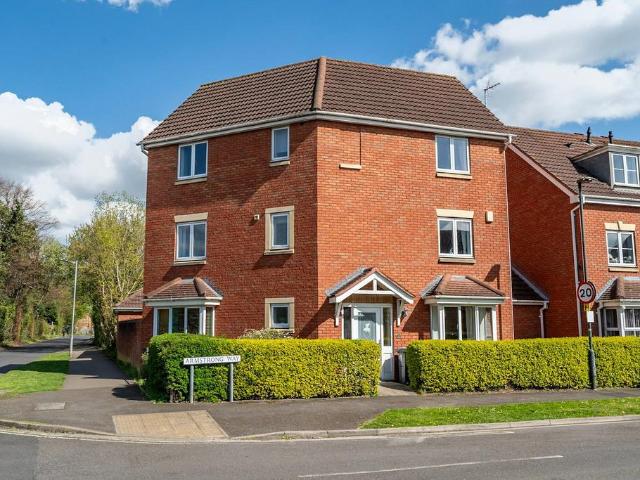 House for sale in High Field, York