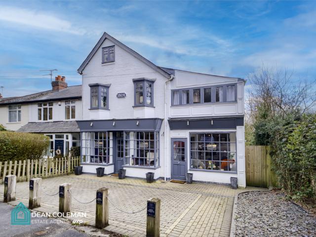 House for sale in Bromsgrove, Worcestershire