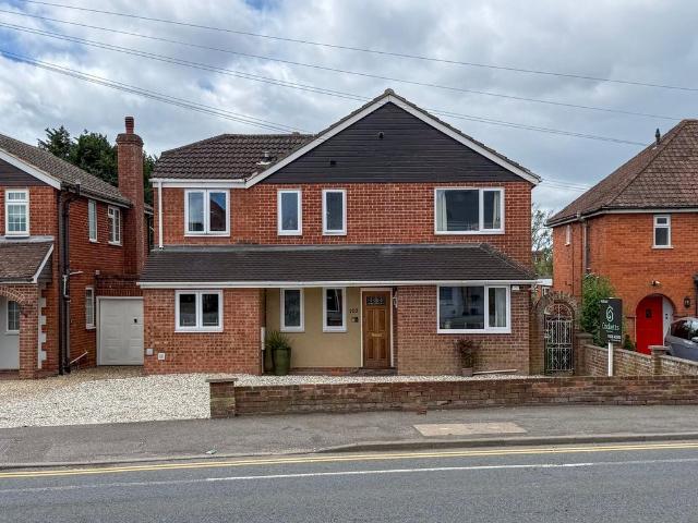 House for sale in Thatcham, West Berkshire
