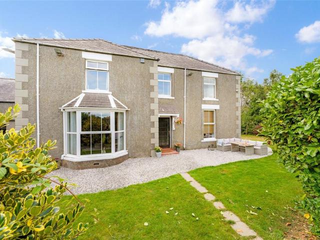 House for sale in Llanrhaeadr-yng-Nghinmeirch, Wales