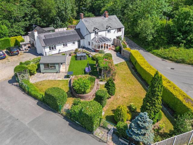 House for sale in Ifton Heath, Shropshire